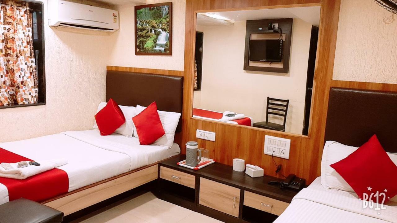 Hotel Happyland Мумбаи Экстерьер фото