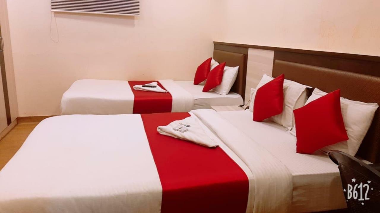 Hotel Happyland Мумбаи Экстерьер фото