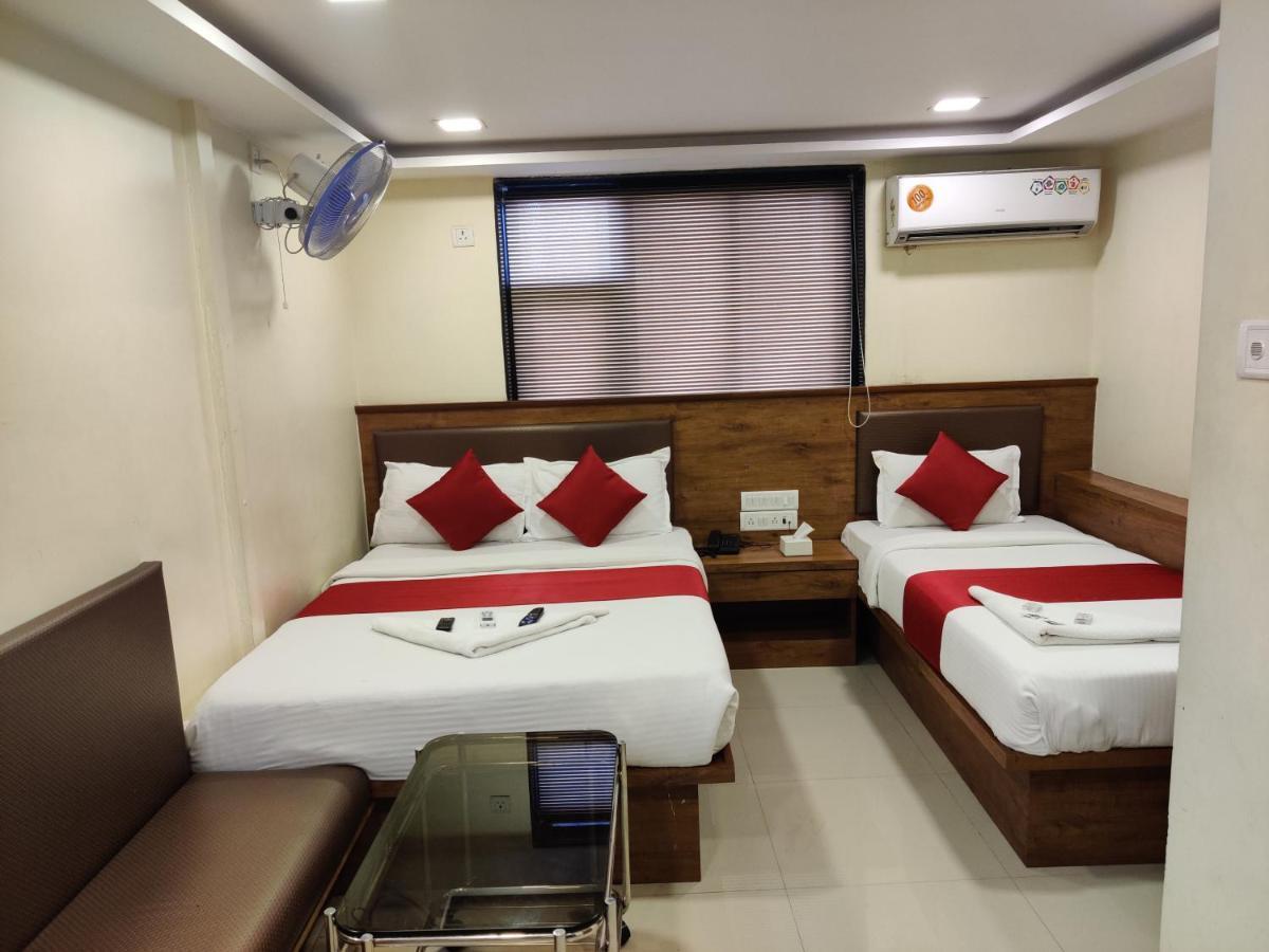 Hotel Happyland Мумбаи Экстерьер фото