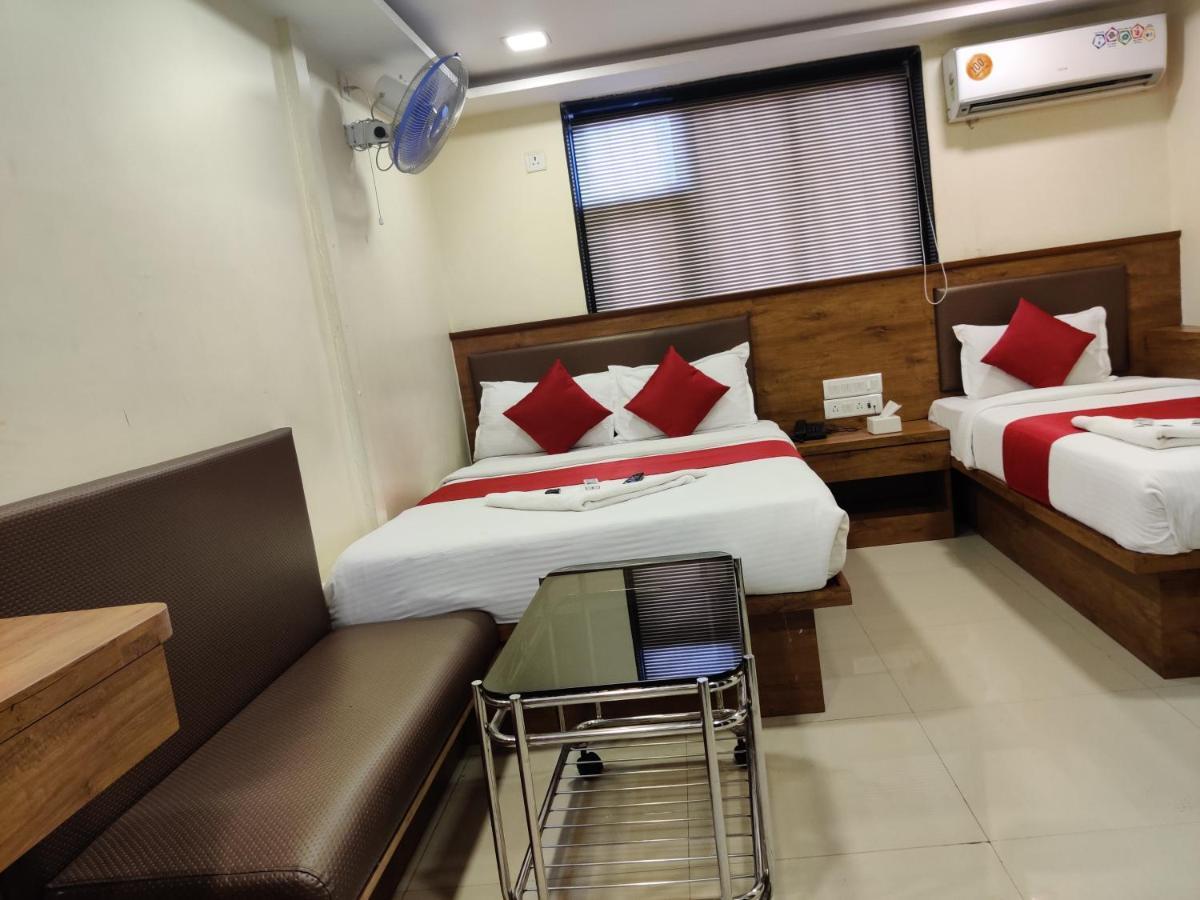 Hotel Happyland Мумбаи Экстерьер фото