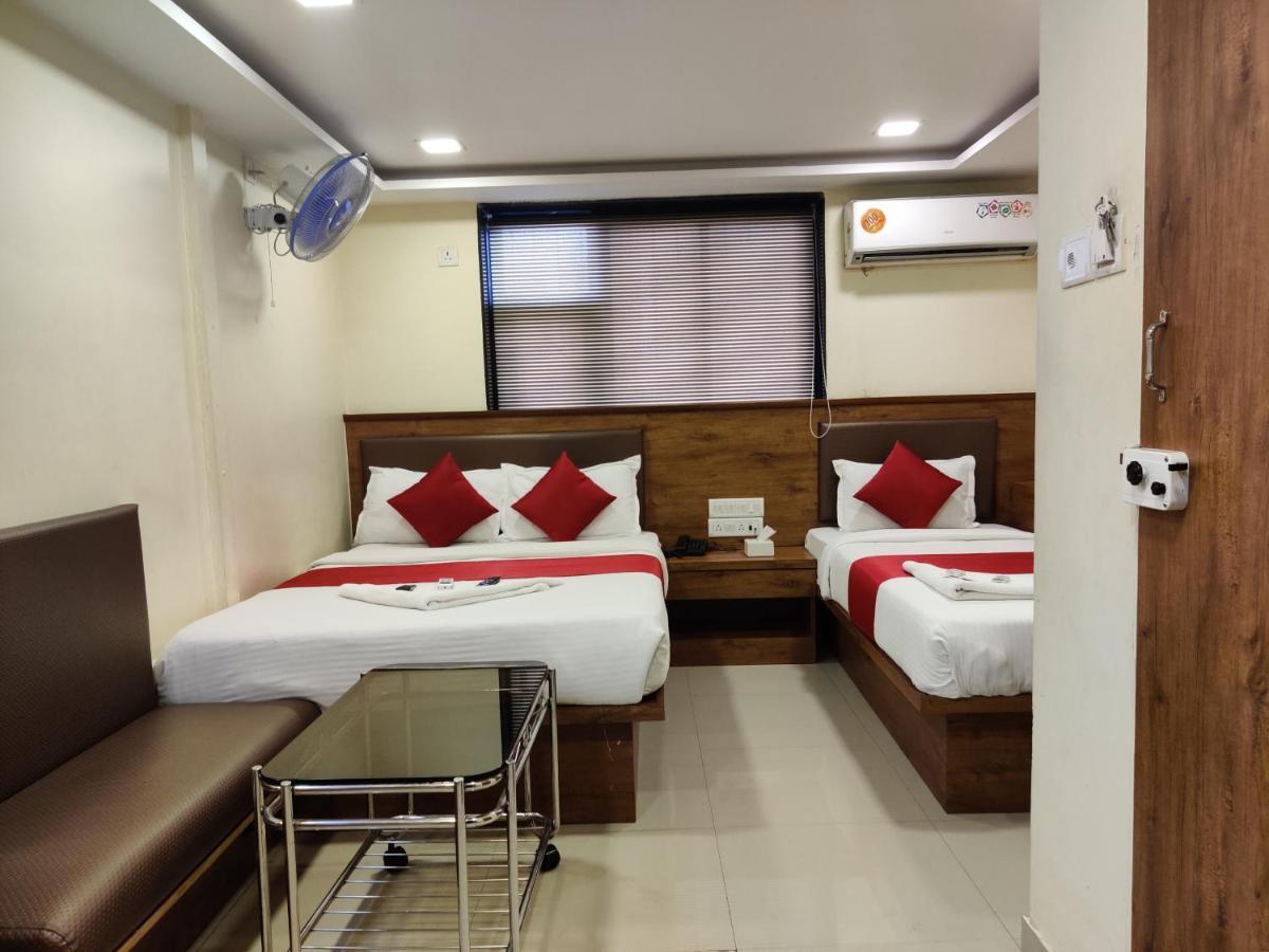 Hotel Happyland Мумбаи Экстерьер фото